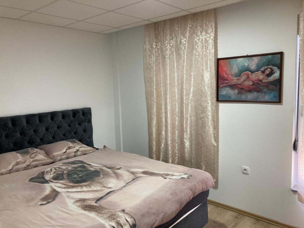 Gradiska Appartement Buitenkant foto