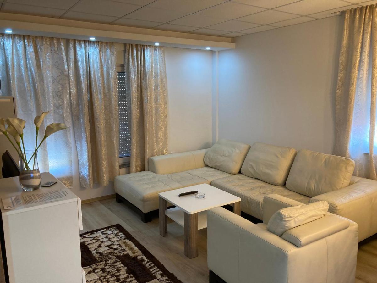 Gradiska Appartement Buitenkant foto