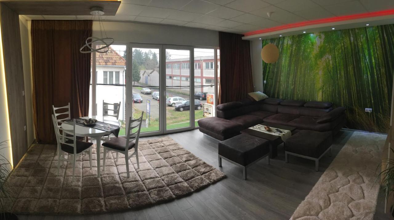Gradiska Appartement Buitenkant foto