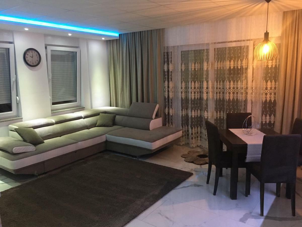 Gradiska Appartement Buitenkant foto