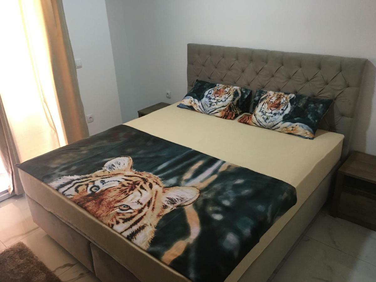 Gradiska Appartement Buitenkant foto