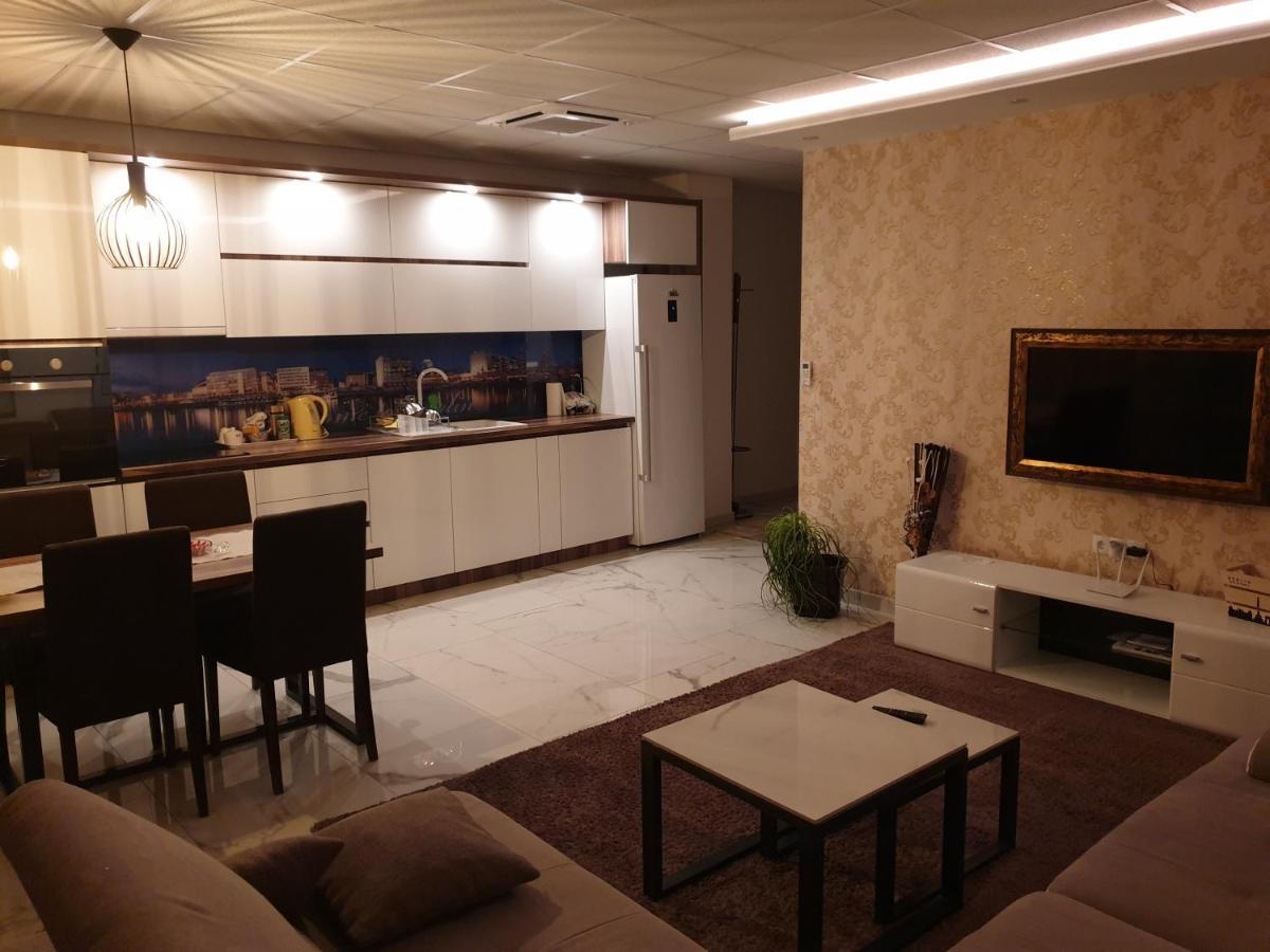 Gradiska Appartement Buitenkant foto