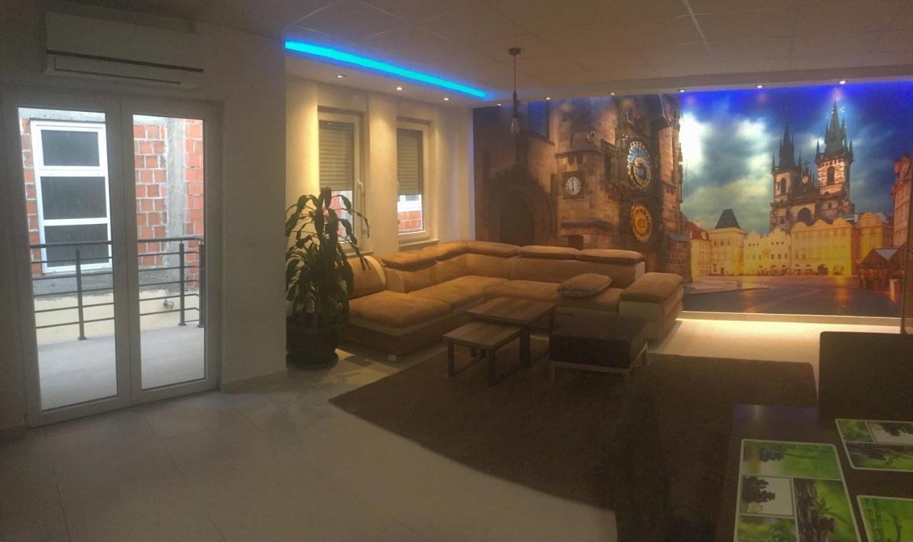 Gradiska Appartement Buitenkant foto