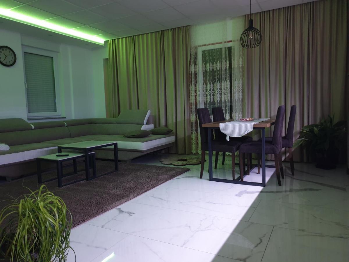 Gradiska Appartement Buitenkant foto