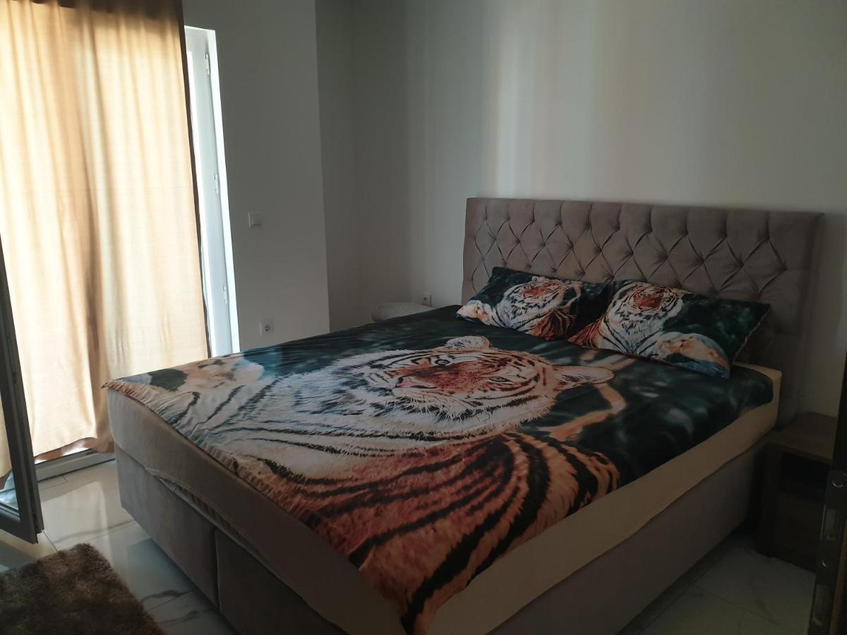 Gradiska Appartement Buitenkant foto